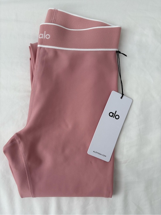 ALO Yoga Pants - ALO yoga high waist  airlift alignment legging color vintage pink size S BNWT